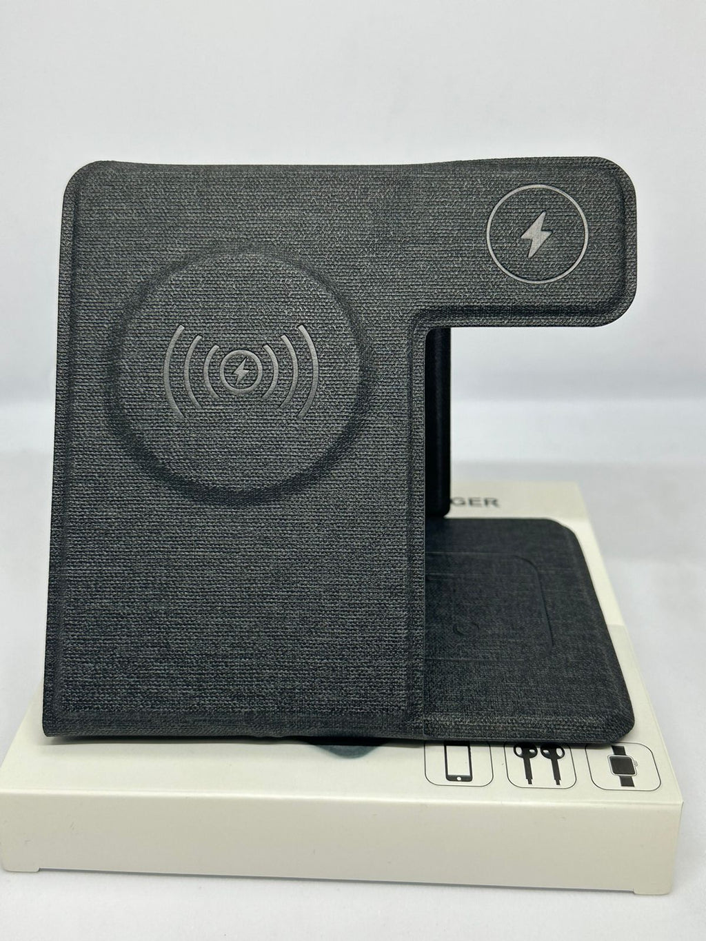 3 IN 1 FOLDING  WIRELESS CHARGER
