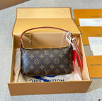 Louis Vuitton Easy Pouch